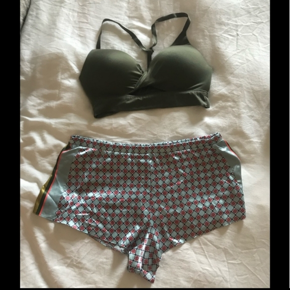 Victoria's Secret Other - Victoria's Secret Large Pajamas set